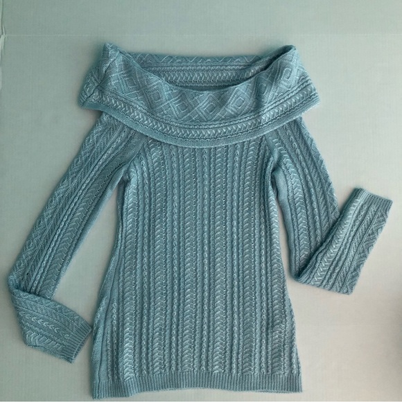 ⭐️NEW⭐️White House Black Market (WHBM) Off-The-Shoulder Cable Knit Sweater Blue - Picture 6 of 13